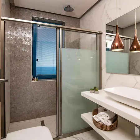 Dejavu Vrahos By Villa